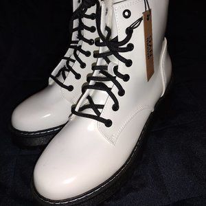 Madden NYC Lug Combat Boots White SZ 10